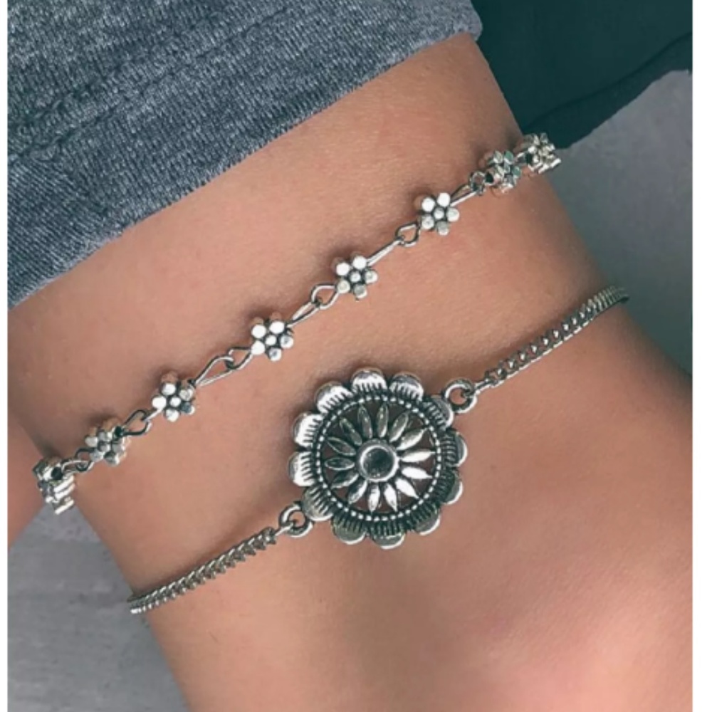 2PC FLORAL ANKLET OR BRACELET - Picture 1 of 3